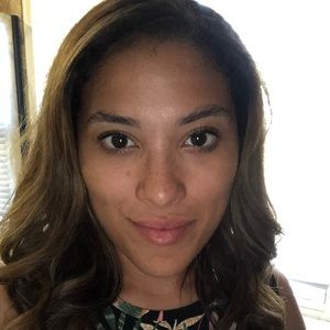 Meet your Posher, Caitlin